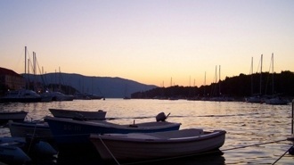 Stari Grad 330 4